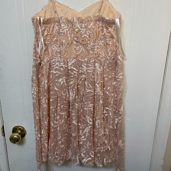Le chateau light pink dress with bow, small - Picture 2 of 3